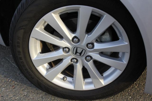 Honda Civic 2012 photo 3