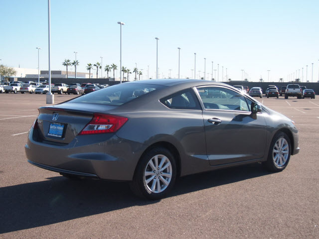 Honda Civic 2012 photo 2