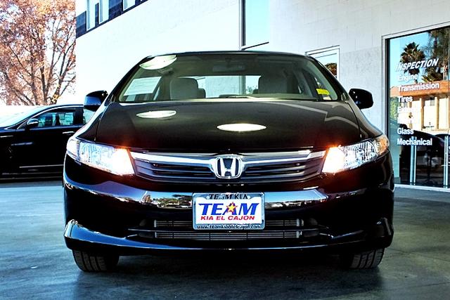 Honda Civic 2012 photo 2