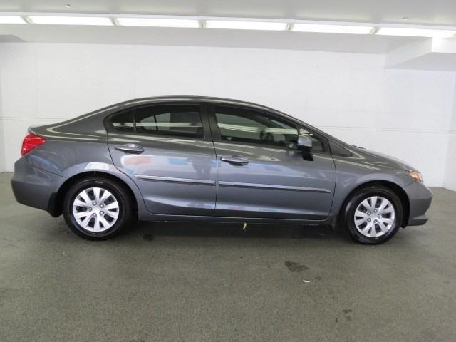 Honda Civic 2012 photo 2