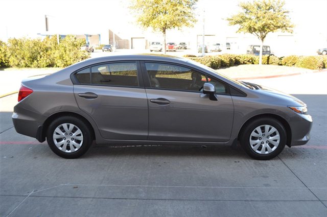 Honda Civic 2012 photo 3