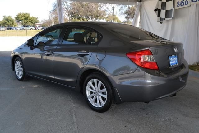Honda Civic 2012 photo 2