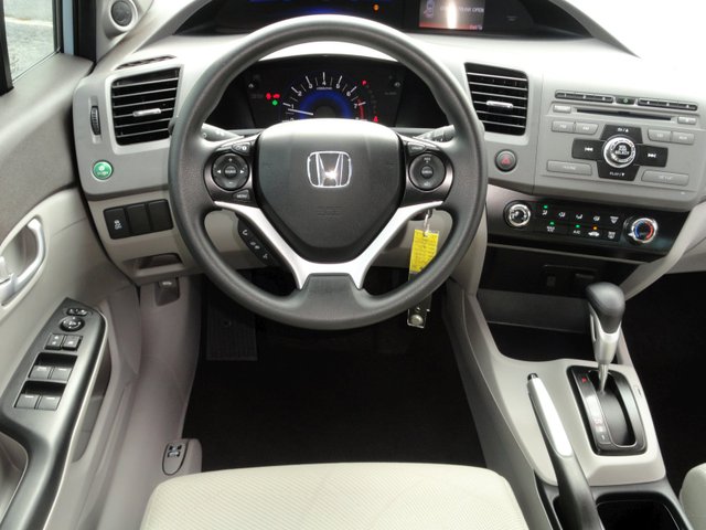 Honda Civic 2012 photo 4
