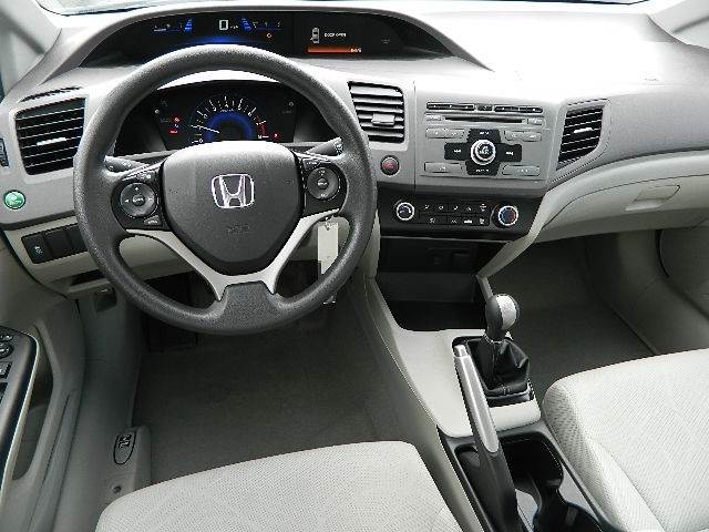 Honda Civic 2012 photo 2