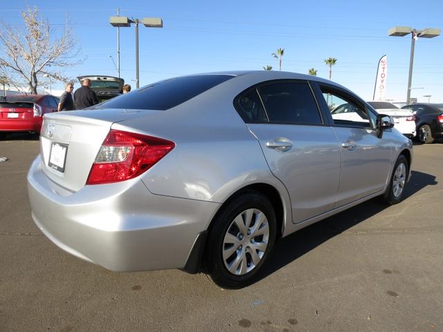 Honda Civic 2012 photo 3