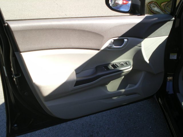 Honda Civic 2012 photo 3