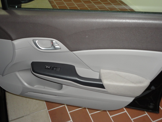 Honda Civic 2012 photo 2