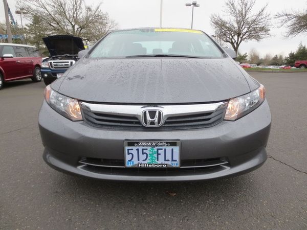 Honda Civic 2012 photo 2