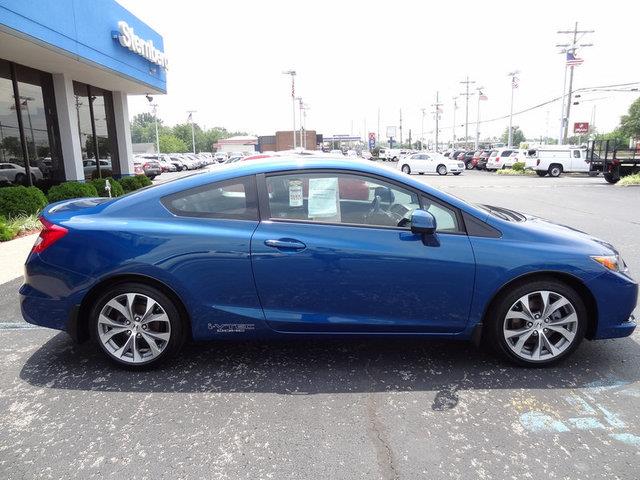 Honda Civic 2012 photo 3