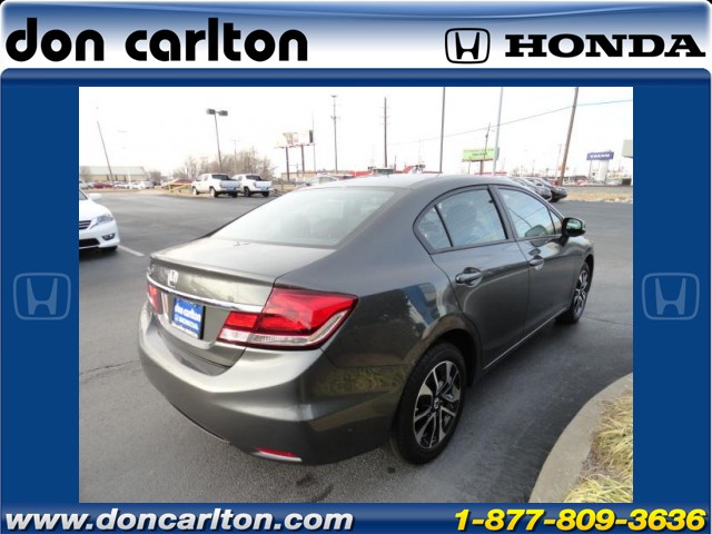 Honda Civic 2013 photo 2