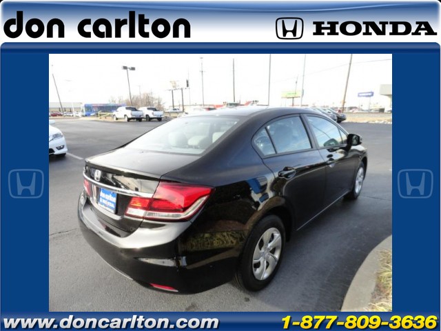 Honda Civic 2013 photo 2