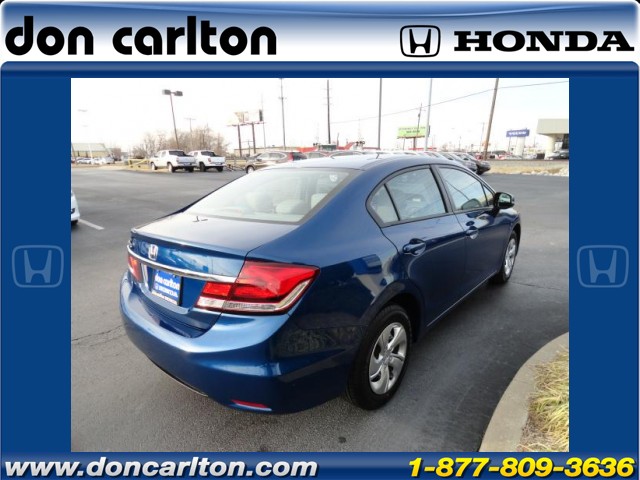 Honda Civic 2013 photo 2