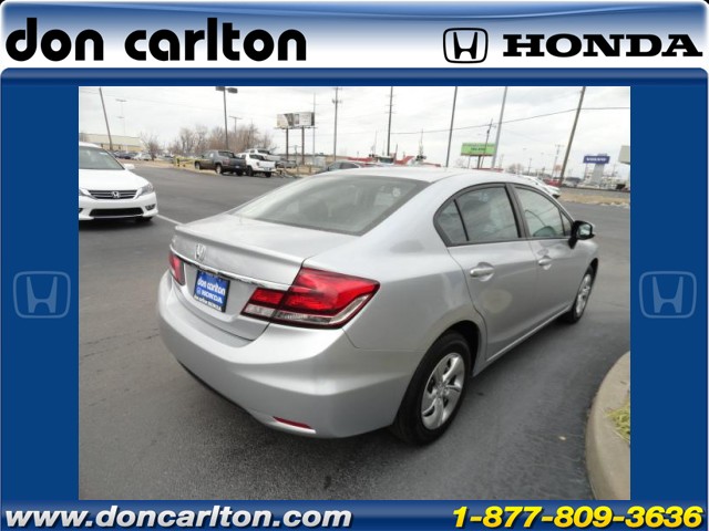 Honda Civic 2013 photo 2