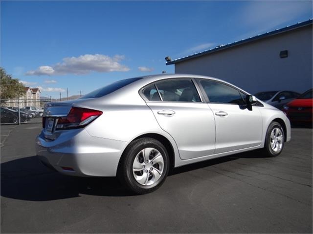 Honda Civic 2013 photo 4