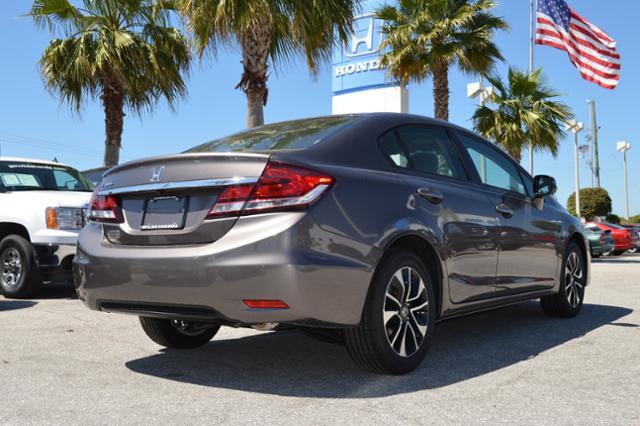 Honda Civic 2013 photo 1