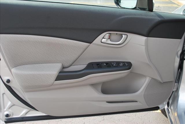 Honda Civic 2013 photo 2