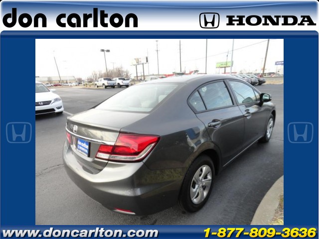 Honda Civic 2013 photo 2