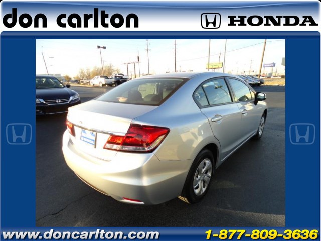 Honda Civic 2013 photo 2