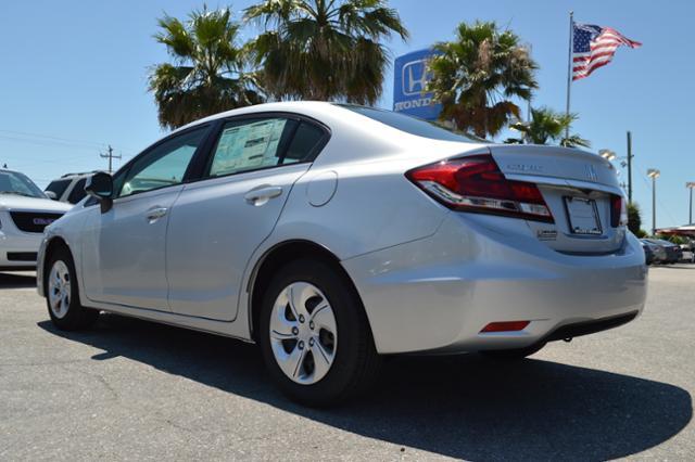 Honda Civic 2013 photo 2