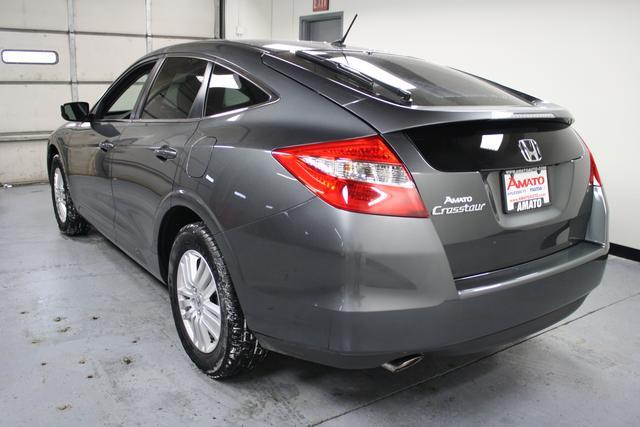 Honda Crosstour 2012 photo 1