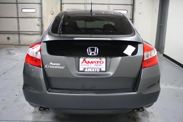 Honda Crosstour 2012 photo 2