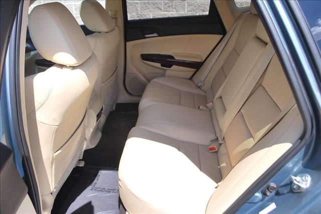 Honda Crosstour 2012 photo 10