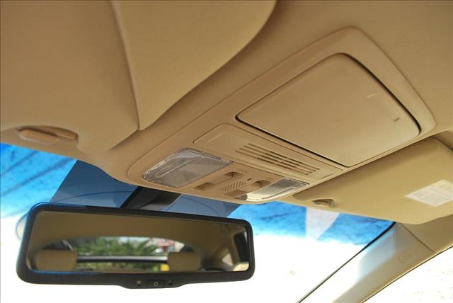 Honda Crosstour 2012 photo 16