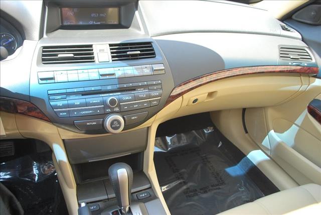 Honda Crosstour 2012 photo 20