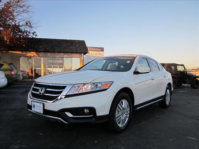 Honda Crosstour 2013 photo 1