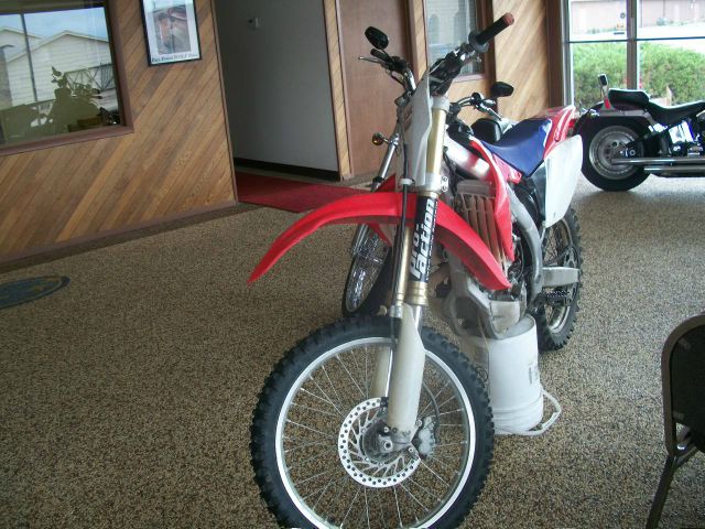 Honda Dirtbike 2014 photo 1