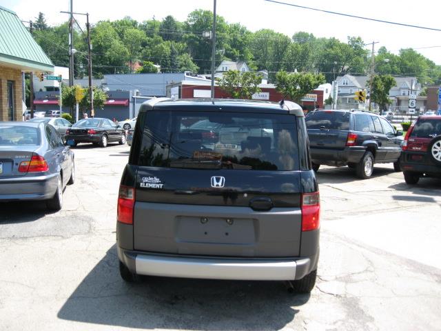 Honda Element 2003 photo 2