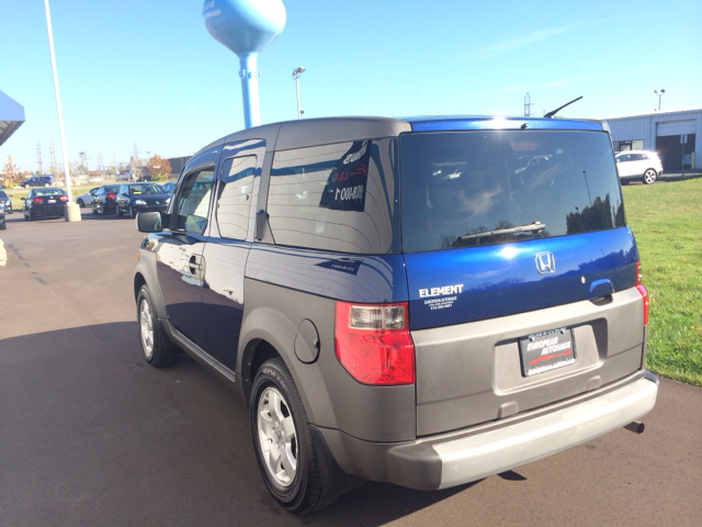 Honda Element 2003 photo 2