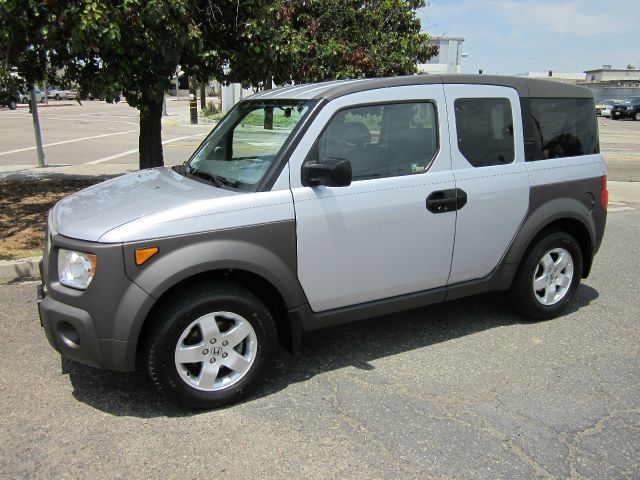 Honda Element 2003 photo 4