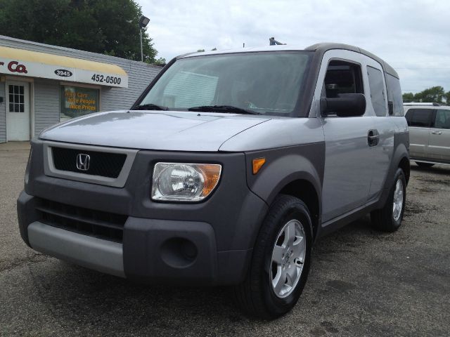 Honda Element 2003 photo 1