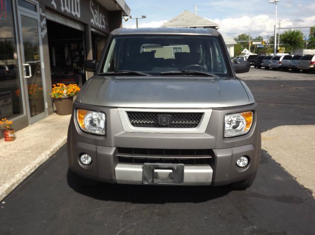 Honda Element Challenger SUV