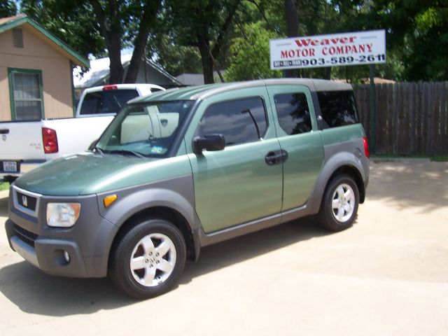 Honda Element 2003 photo 2