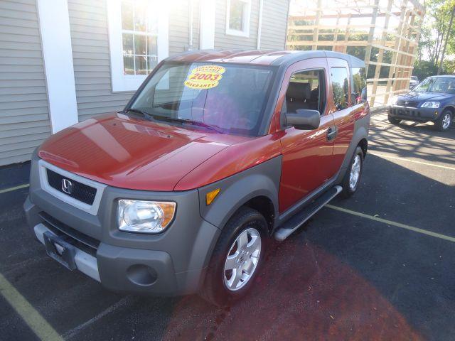 Honda Element 2003 photo 2