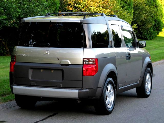 Honda Element 2003 photo 3