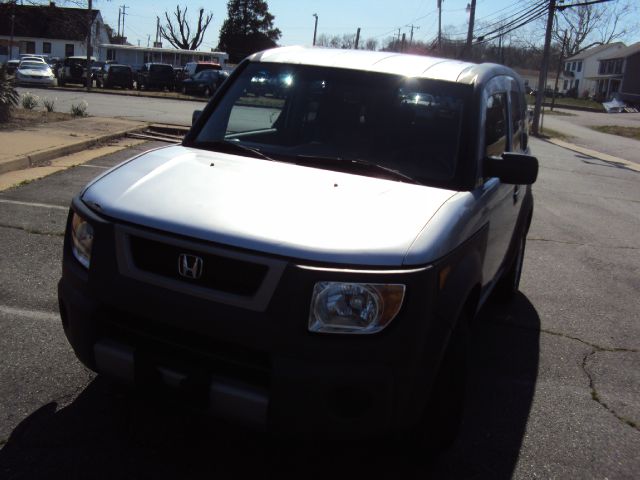 Honda Element Challenger SUV