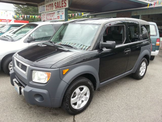Honda Element 2003 photo 2