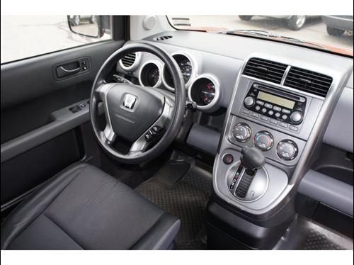 Honda Element 2004 photo 3