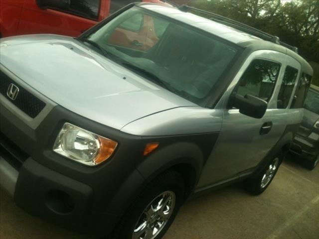 Honda Element 2004 photo 1