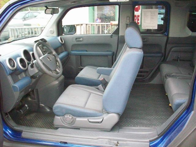 Honda Element 2004 photo 3