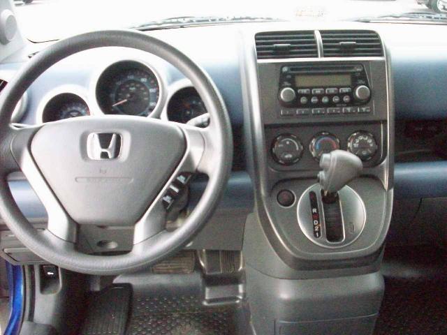 Honda Element 2004 photo 4