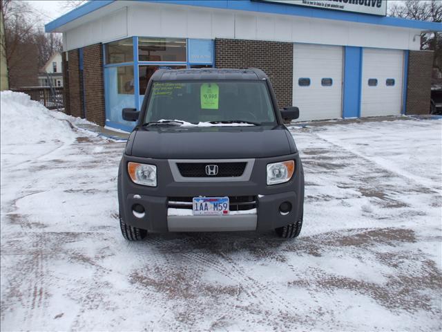Honda Element 2004 photo 2