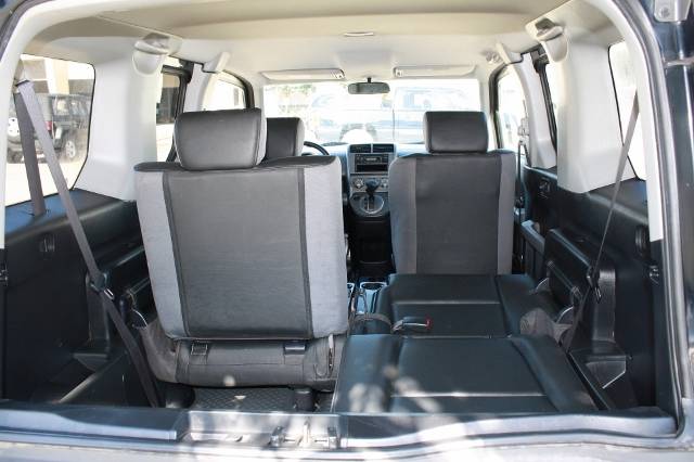Honda Element 2004 photo 2