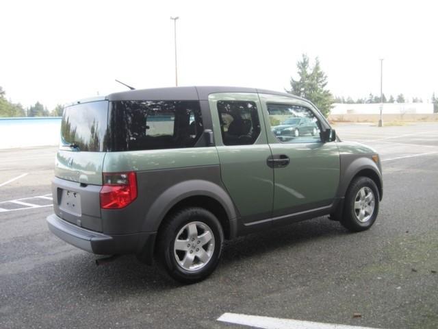 Honda Element 2004 photo 5