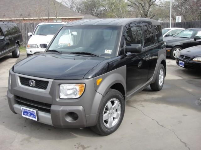Honda Element 2004 photo 2