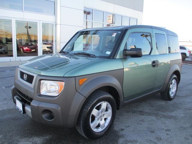 Honda Element 2004 photo 1