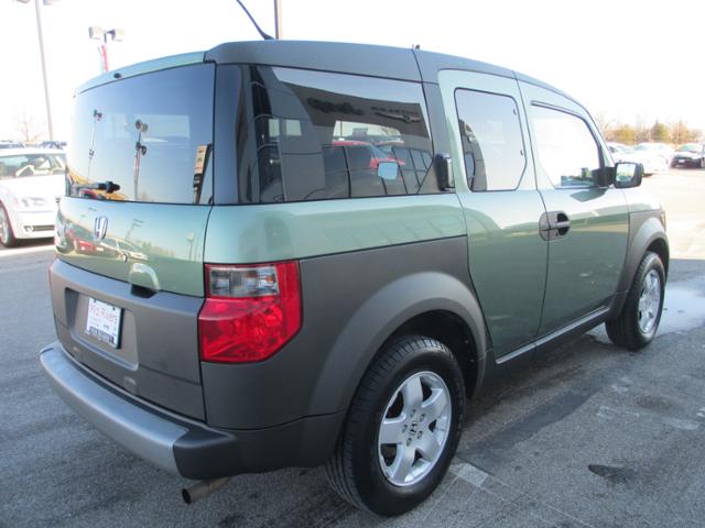 Honda Element 2004 photo 3